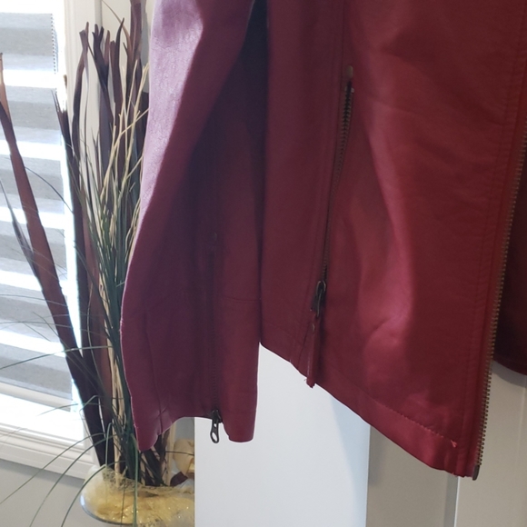 EUC Northen Reflections Red/Maroon Color Jacket - Picture 5 of 7